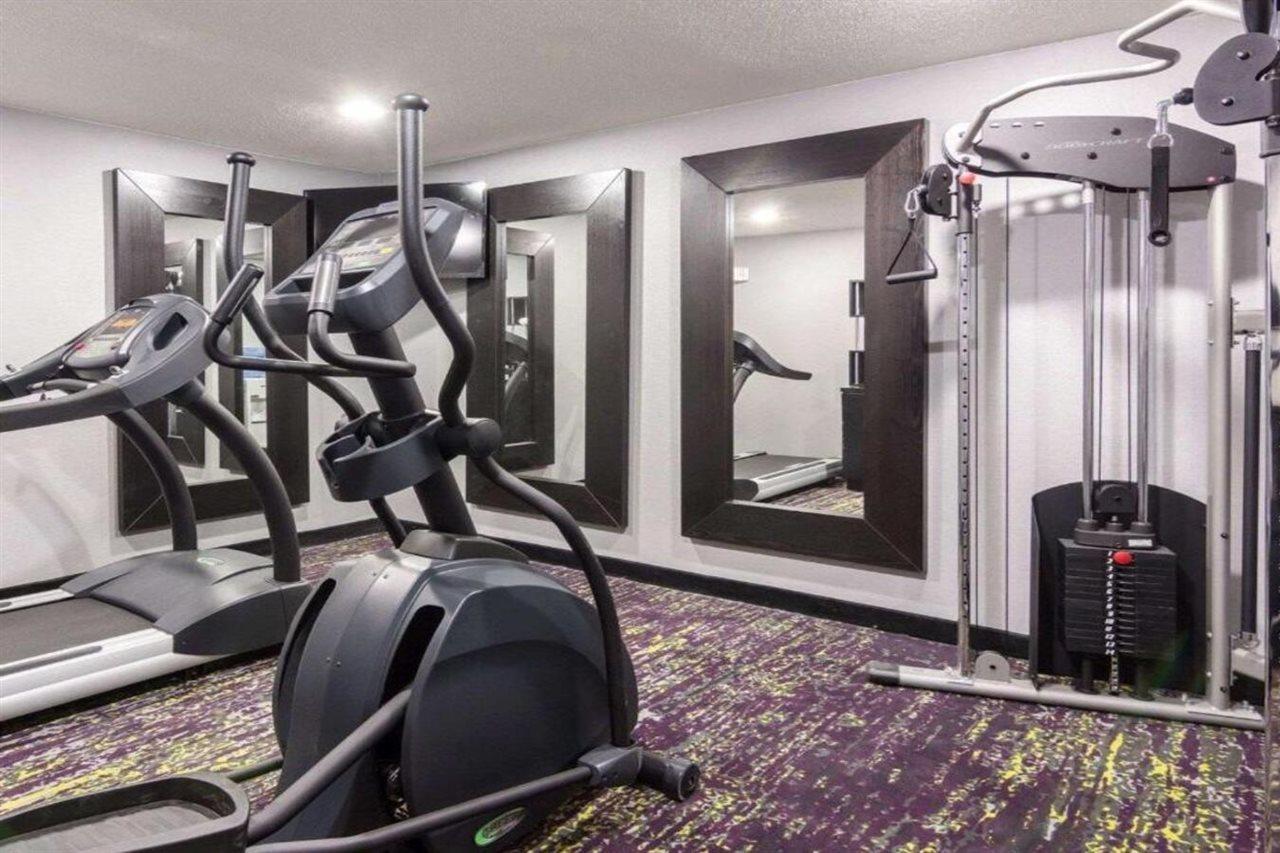 Quality Inn & Suites Ashland Near Kings Dominion Extérieur photo